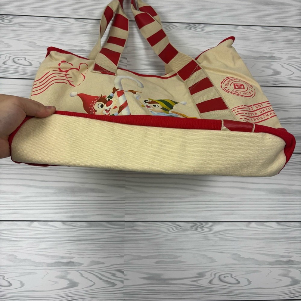 Walt Disney World Chip n’ Dale Holiday Christmas Tote Bag - Picture 4 of 9